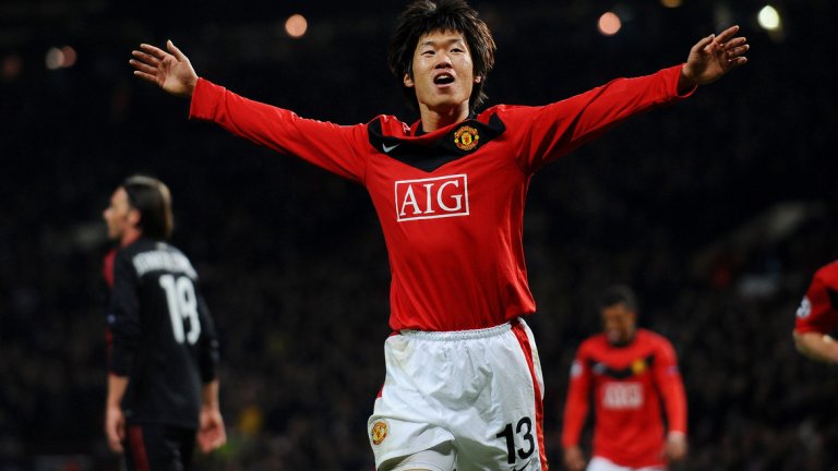 Джи-Сун Парк – не особено звездният кореец носи екипа на Манчестър Юнайтед в продължение на седем години, в които стана четири пъти шампион на Висшата лига, спечели три пъти Купата на лигата и веднъж вдигна трофея от Шампионската лига.