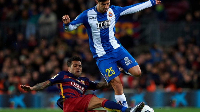 Асенсио е продукт на академията на Майорка. Реал го купи за 3,5 млн. евро през лятото на 2015-а, а през миналия сезон го прати под наем в Еспаньол.