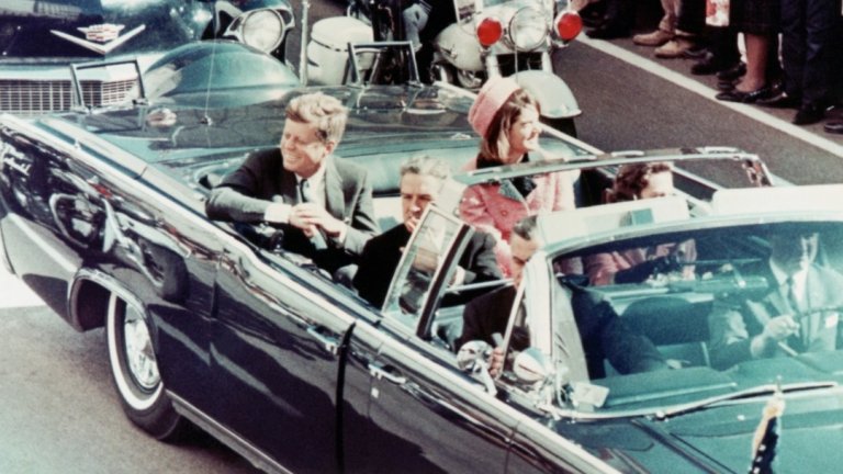 Атентатът срещу Джон Кенеди в крайна сметка нанася сериозна травма върху съзнанието на американското общество. Трагичният край на неговото управление поставя САЩ на пътя на цяла серия от много тежки предизвикателства в разгара на Студената война.

