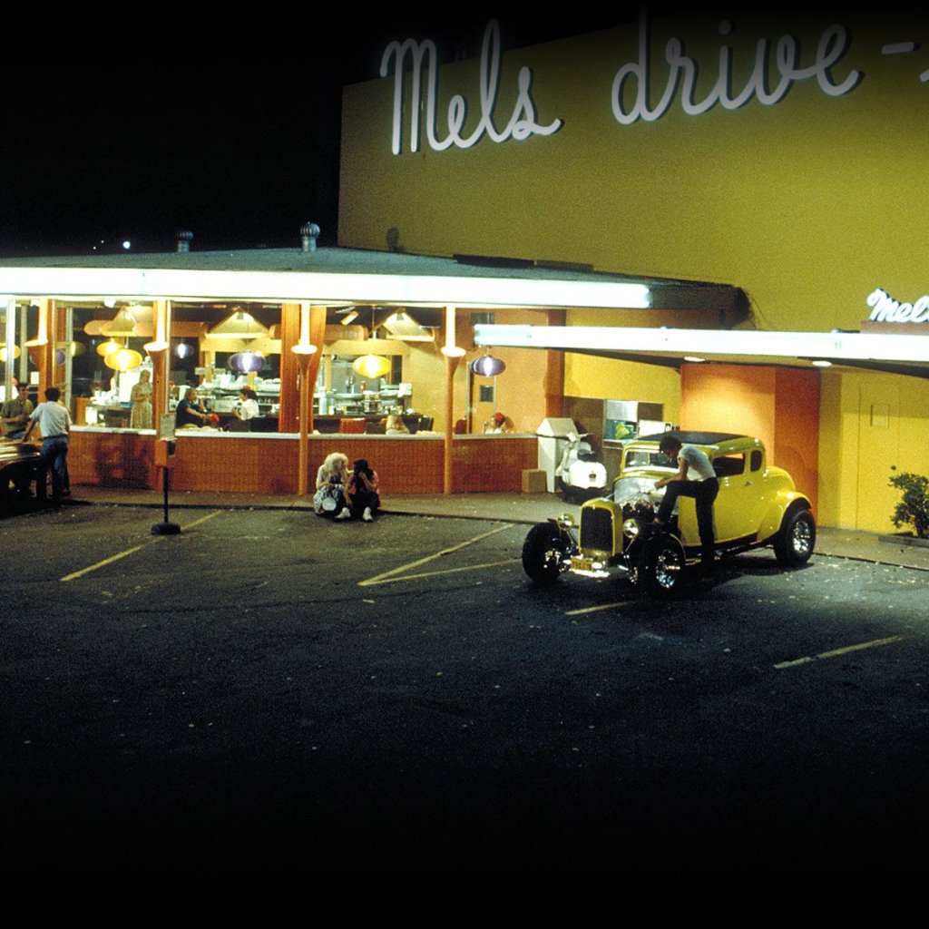 "AMERICAN GRAFFITI"  
1973 
4 години преди "Star Wars" Джордж Лукас все още търси хита си и го намира с "American Graffiti". Филмът прави 5 Оскара, 2 Златни глобуса и 140 милиона долара.