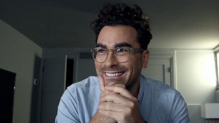 Coastal Elites (12 септември, HBO Go, HBO Max) От това, което четем, не бихме го нарекли точно филм, но все пак той ще излезе под шапката "социално дистанцирана комедия". Накратко: петима познати герои (Даниел Леви, Сара Полсън, Кейтлин Девър, Бет Мидлър и Иса Рей) правят признания пред камера по време на карантината, които засягат живота им по време на пандемията през 2020 г., докато светът е на ръба на политическа и икономическа криза.