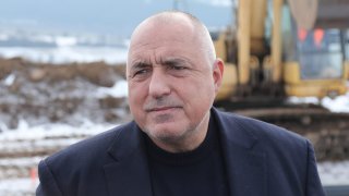 По думите на премиера за 16 месеца страната ни ще може да произведе стотици милиони ваксини