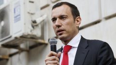 Цели квартали са заплашени да бъдат "затрупани с боклук"