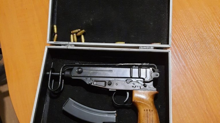 ГДБОП разби престъпна група в София, търгувала с оръжия