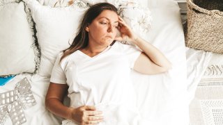 спонтанен аборт жена боледува легло