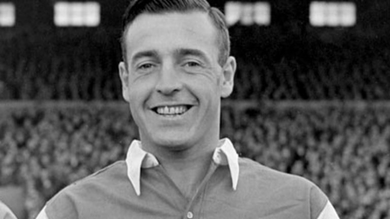 Рег Люис (1935-1953) - 118 гола