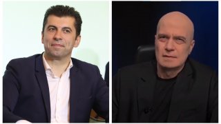 Малките камъчета по пътя, които обърнаха колата на правителството