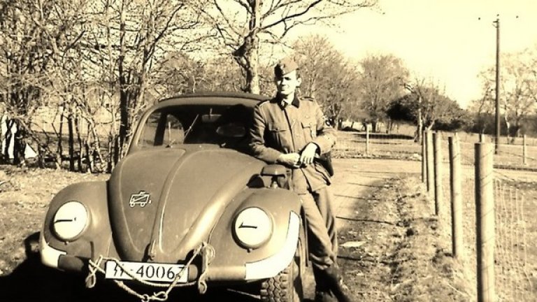 Volkswagen

Фердинанд Порше, човекът зад Volkswagen и Porsche, се срещна с Хитлер през 1934 г., за да обсъдят създаването на "народен автомобил". (Това означава в превод "Volkswagen"). Volkswagen Beetle не просто е проектиран за нацистите, но е и наречен така лично от Хитлер.

По време на Втората световна война 4 от 5 пет работници в заводите на Volkswagen са били роби. Фердинанд Порше дори директно си поръчвал хора от Аушвиц.