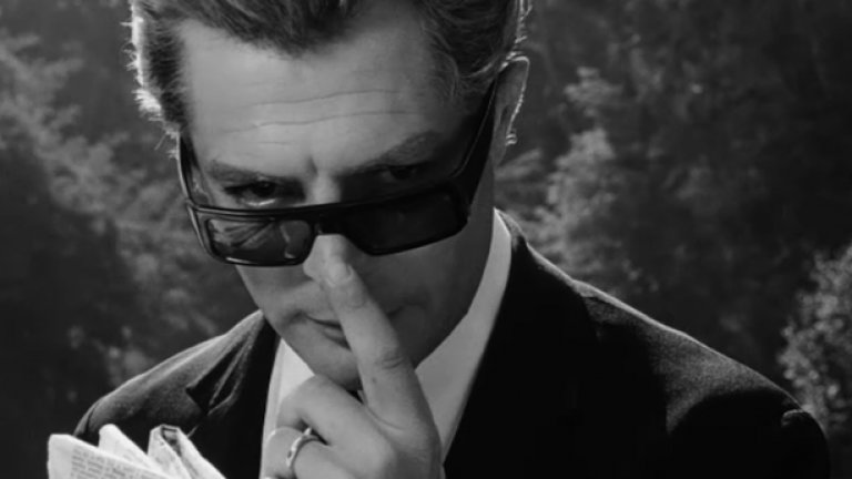 С общо 14 награди Италия е страната с най-много "Оскари" за чуждоезичен филм. Само Франция е получавала повече номинации от Италия - 39 срещу 31, но има само 12 награди. На снимката: Марчело Мастрояни в "8 и 1/2", победил през 1963 г.