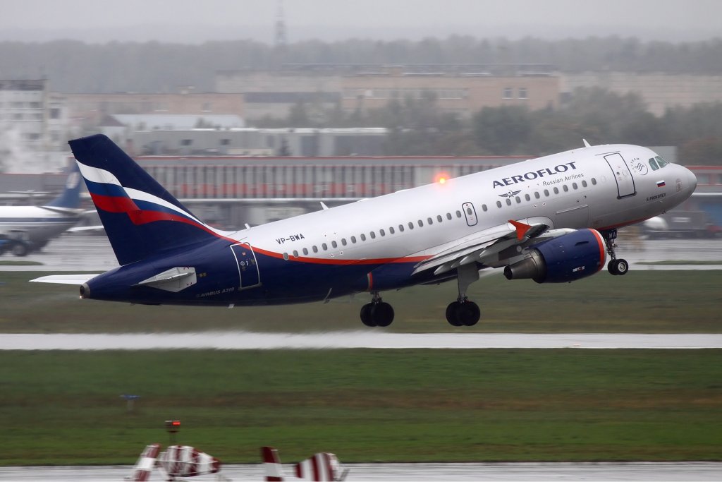 Aeroflot_Airbus_A319-111_VP-BWA_Kustov