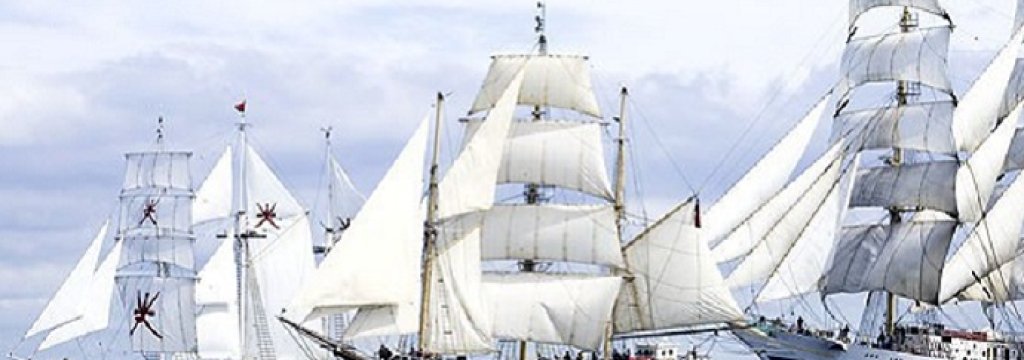 Tall ships_Varna_pelican_of_london_hgin_kaupunki