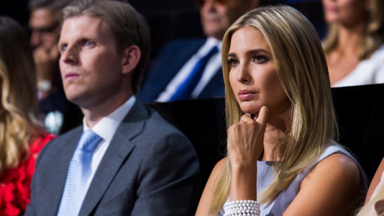Дъщерята на американския държавен глава Иванка Тръмп и съпругът й Джаред Къшнър имат активи на стойност между 240 млн. долара и 740 млн. долара.

