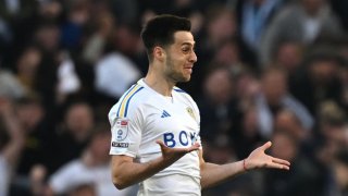 Илия Груев блесна, а Лийдс се доближи на крачка от Висшата лига