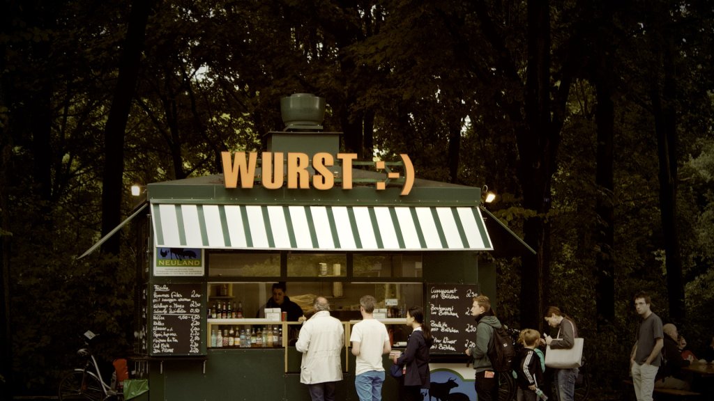 lunch-germany-kiosk-line