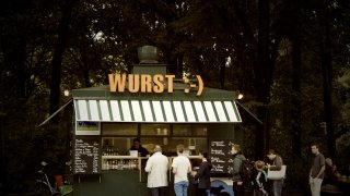 lunch-germany-kiosk-line