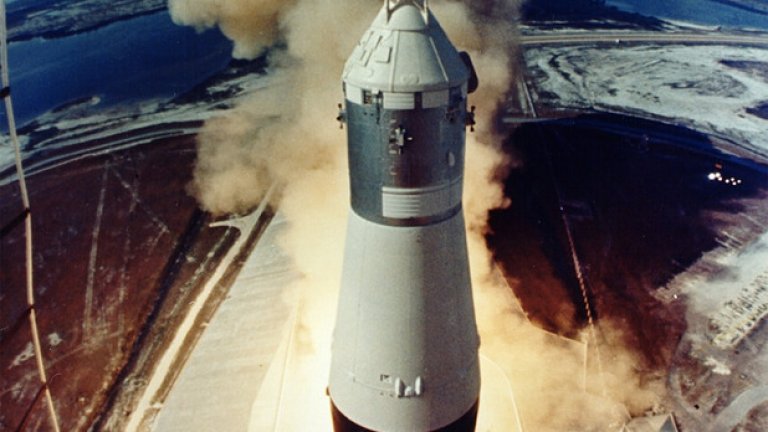 Излитането на Аполо 11, заснето от камера на кулата