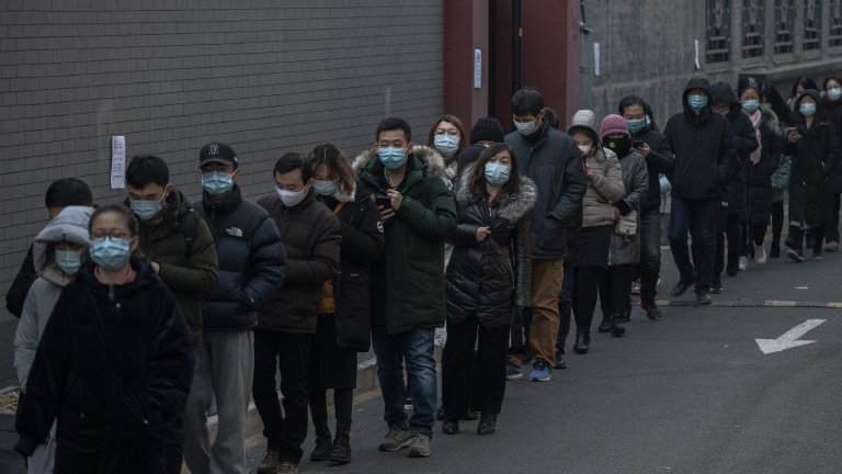 Масово COVID тестване в Пекин: 2 млн. души за 48 часа (снимки)