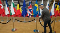 ЕС удължи още ограничителните мерки срещу Русия