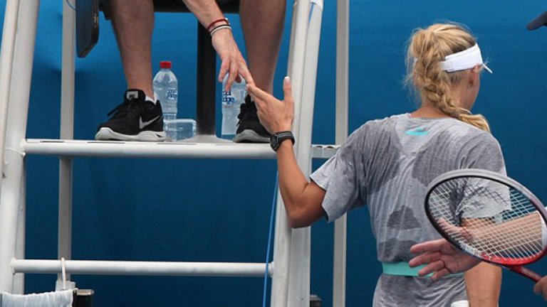 Докато бяха заедно, Рори придружаваше често бившата си годеница по турнири, като се появи и в София, където Каролине участваше в турнира на шампионките