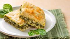 Баница със спанак и бургери? Да, благодаря!