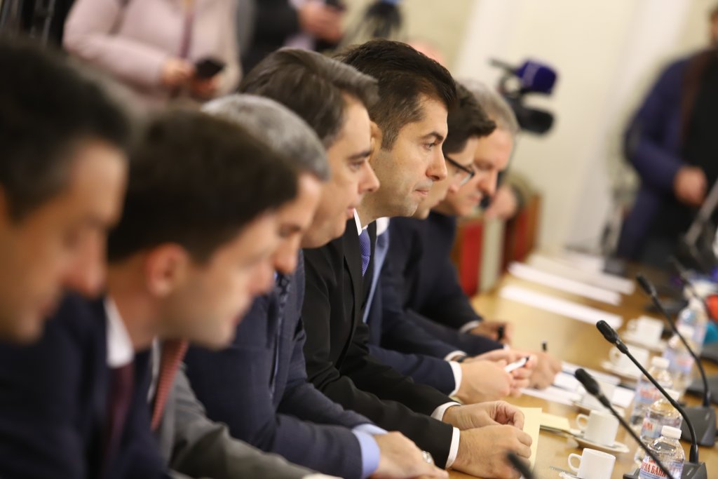 Срещата на ГЕРБ с ПП: Търси се консенсус за политики, не за коалиция