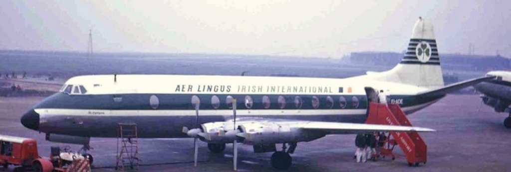 11. Свален от ракета?

На 24 март 1968 г. в пролива Сейнт Джордж се разбива ирландски пътнически самолет Vickers Viscount. Няма оцелели сред намиращите се на борда 61 души. Останките на машината са изследвани, но първоначалният доклад за катастрофата, който е публикуван през 1970 г., не дава ясни заключения за причините. Отбелязва се само, че непосредствената причина е откъсване на опашната част.

Дълги години в общественото пространство в Ирландия витаят слухове, че самолетът се разбива в резултат на действия на британските въоръжени сили и по-точно провален ракетен експеримент. Периодично се появяват свидетелски показания, които да подкрепят тези твърдения. 
През 1999 г. ирландските власти правят ново независимо разследване по случая, което също не стига до категорично заключение, но отхвърля евентуална британска намеса.
По-консервативните теории говорят за умора на метала и некачествено извършени ремонти по катастрофиралата машина.	