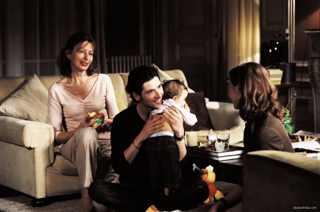 \"Време за раздяла\" (Le temps qui reste, 2005)
Франсоа Озон достигна своя връх в кариерата си с този филм. \"Време за раздяла\" си остава едно от най-добрите му неща. Историята и нейната реализация са оригинални, а ретроспекциите няма как да не ви в