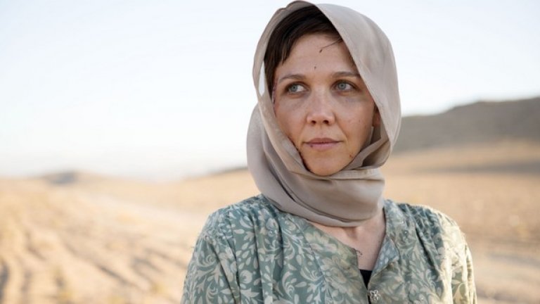 The Honorable Woman
Познаваме добре Маги Джиленхол от няколко игрални филма, но в политическо-шпионския трилър на BBC я виждаме в нова светлина. В ролята на Неса Стейн тя наследява оръжейния бизнес на баща си и в същото време продължава да се бори за помиряване между израелци и палестинци. 
Това й донесе Златен глобус, но засега не са известни планове за продължаване на сериала с втори сезон - даже преди време сценаристът Хюго Блик тотално отхвърли подобна възможност.