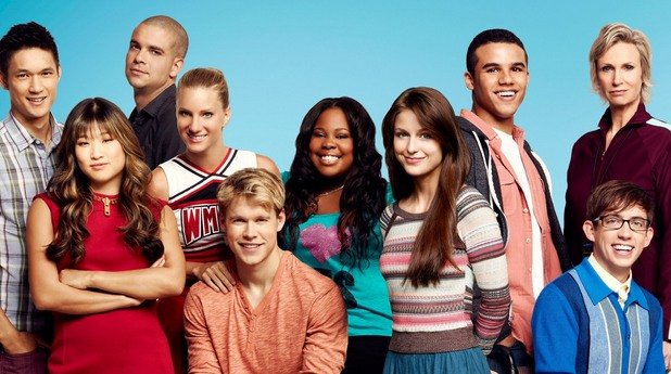 „Клуб Веселие" (Glee)



През 2013 г. Fox го възобнови за още два сезона с признанието, че сезон 6 ще бъде последен. Още миналият сезон обаче отбеляза сериозен спад в рейтинга и вече съществуват планове музикалната комедия да бъде приключена набързо, с намаляване на броя епизоди в шестия сезон.