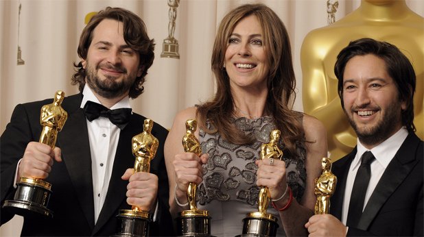 С филма за войната в Ирак Катрин Бигълоу стана първата жена, спечелила наградата „Оскар" за най-добър режисьор
