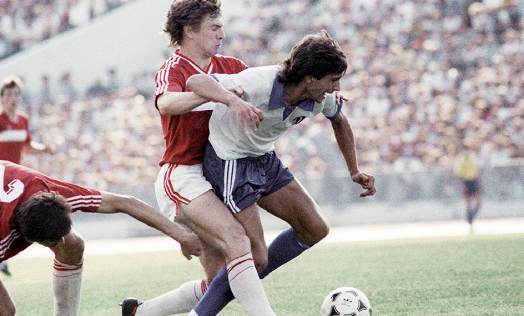 Той беше "40 кг, от които 35 в главата" и страстен пушач. Но и най-добрият в СССР