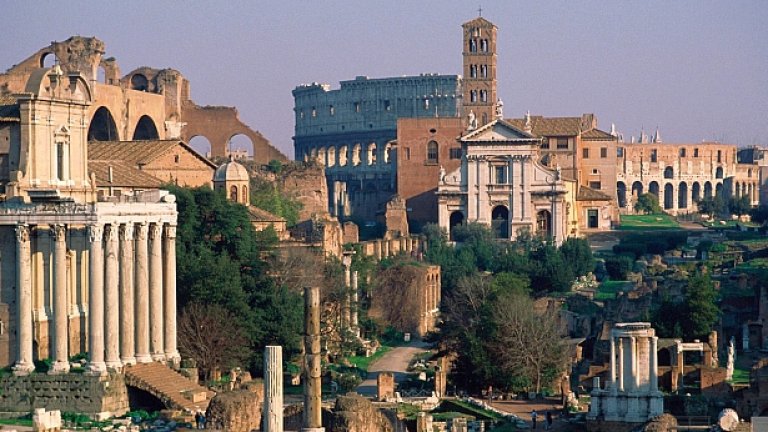 "С този данък само ще отблъснем туристите и приходите от тях може да намалеят", казва италианският министър на туризма Брамбила