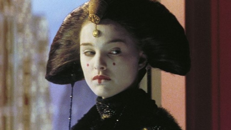 През 1997 печели ролята на принцеса Падме Амицала в новата триология на Междузвездни войни. Портман признава, че не е била запозната със сагата преди да започнат снимките на "Епизод 1: Невидима заплаха". Пропуска гала-премиерата на филма през 1999, за да се подготви за зрелостните изпити след гимназията.