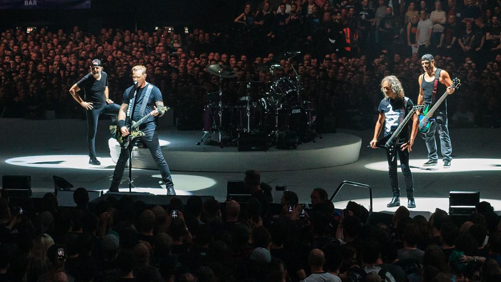1280px-Metallica_Live_at_The_O2,_London,_England,_22_October_2017
