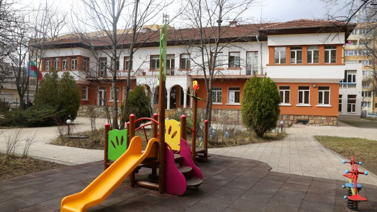 Родителите, чиито деца не са приети в детско заведение, могат да се възползват от схемата за финансова подкрепа