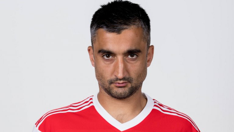 Александър Самедов
„Това е най-голямото първенство в живота ми.“ Самедов е напълно готов да зарадва домашната публика и въпреки че не е незаменим титуляр в Спартак Москва, в националния отбор има запазено място. От него ще се очаква фантазия по крилото, но е вече на 33 и ще бъде интересно да видим колко добро е физическото му състояние.