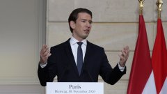 Докато погледите са отправени към Макрон, австрийският канцлер прокарва свои, по-строги норми за регулация на исляма в страната