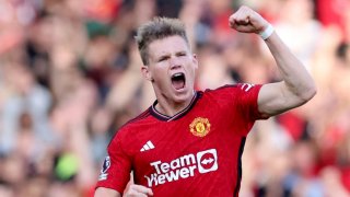 Мактоминей ли е човекът, от когото се нуждае проблемната халфова линия на Юнайтед?