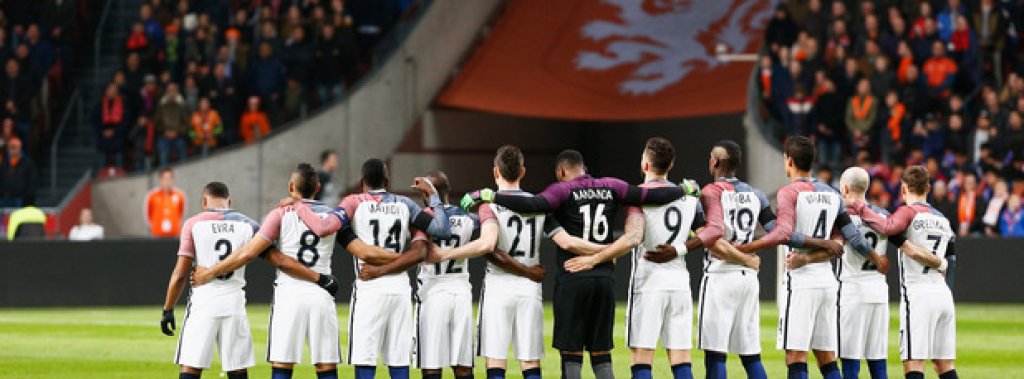 Франция – внезапна криза в защита
Рафаел Варан се контузи, а Мамаду Сако не бе взет след допинг скандала. Това означава, че Дидие Дешан ще избира между Еляким Мангала и Адил Рами за партньор на Лоран Кошчелни в центъра на защитата. Може ли този малшанс да коства така желания трофей на Франция?