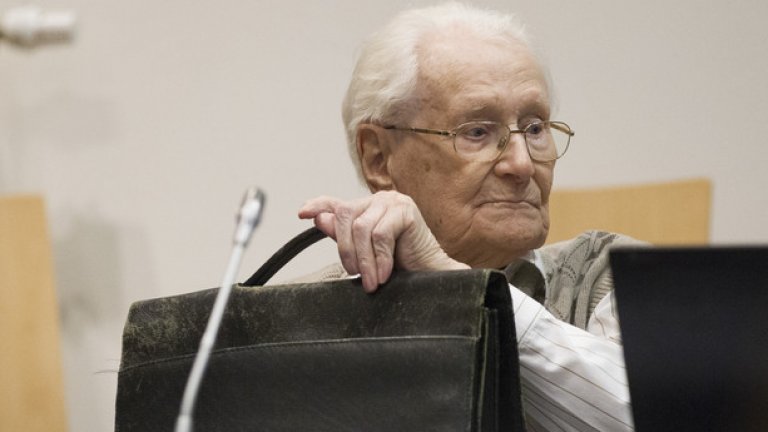 94-годишният счетоводител на "Аушвиц" ще лежи в затвора