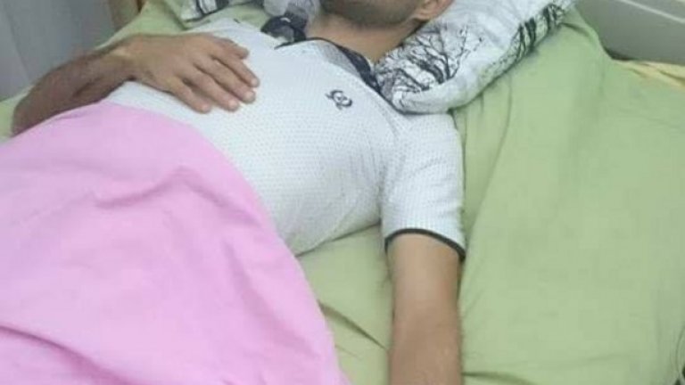 Расим Алиев е бил пребит от група фенове, след което е починал от раните си, заради свой коментар във Facebook