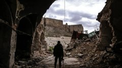 Град в руини и реки от кръв - "примирие" по сирийски