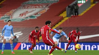 Ливърпул на колене пред могъщия Манчестър Сити