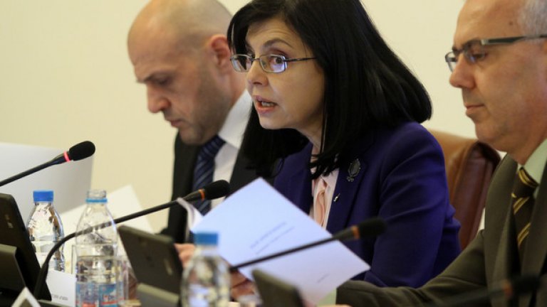 Докладът за борба с корупцията по високите етажи на властта ще бъде разгледан по предложение на Меглена Кунева