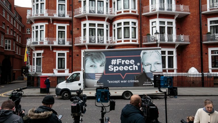 Американската прокуратура обвинява създателя на WikiLeaks в заговор за конспирация за изнасяне на секретна информация