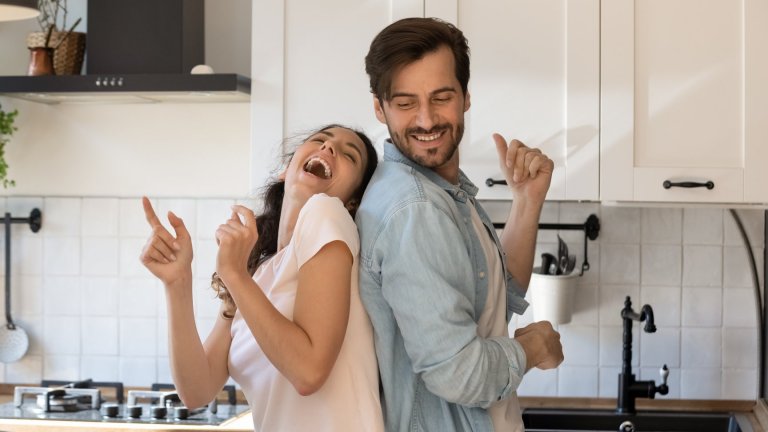 Не слагайте розовите очила, предупреждават специалистите