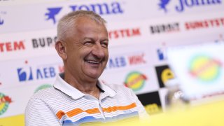 Собственикът на Локомотив Пловдив се оттегля