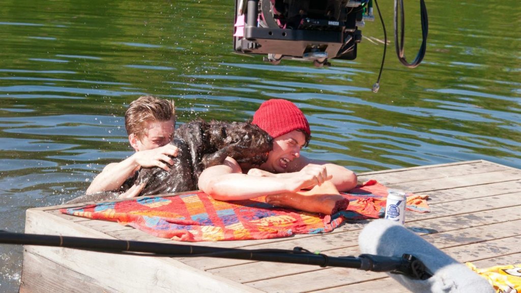 140423-stern-zombeavers-tease_f1liyh
