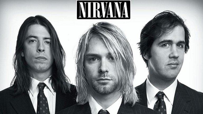 Nirvana – Smells Like Teen Spirit

В случая фронтменът Кърт Кобейн мразел не толкова самата песен, колкото нейната невероятна популярност. Той признава, че още при композирането на песента е имитирал Pixies и нарича основния риф „клиширан”, а когато бандата за пръв път засвирила идеята на Кобейн, басистът Крис Новоселич я счел за нелепа.

След като Smells Like Teen Spirit и нейното емблематично видео правят бум по MTV, Кобейн започва да я изпълнява пародийно на живо и умишлено свири фалшиво. На доста от по-късните си концерти Nirvana изобщо не изпълняват песента, за да отблъснат хората, отишли единствено да чуят големия им хит.
