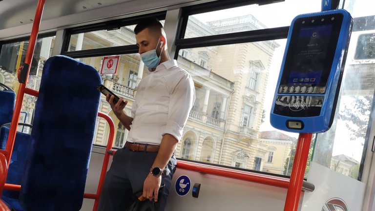 Краят на хартиеното билетче от 1,60 лв. се задава за сметка на други електронни алтернативи